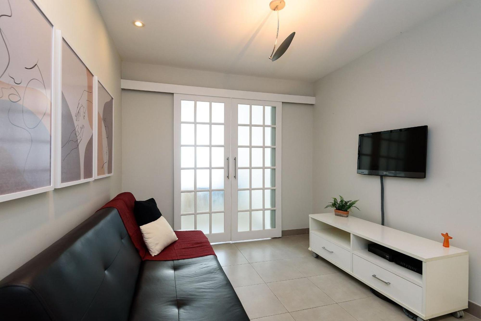 A 140m Da De Copacabana | Df 125/1212 Apartamento